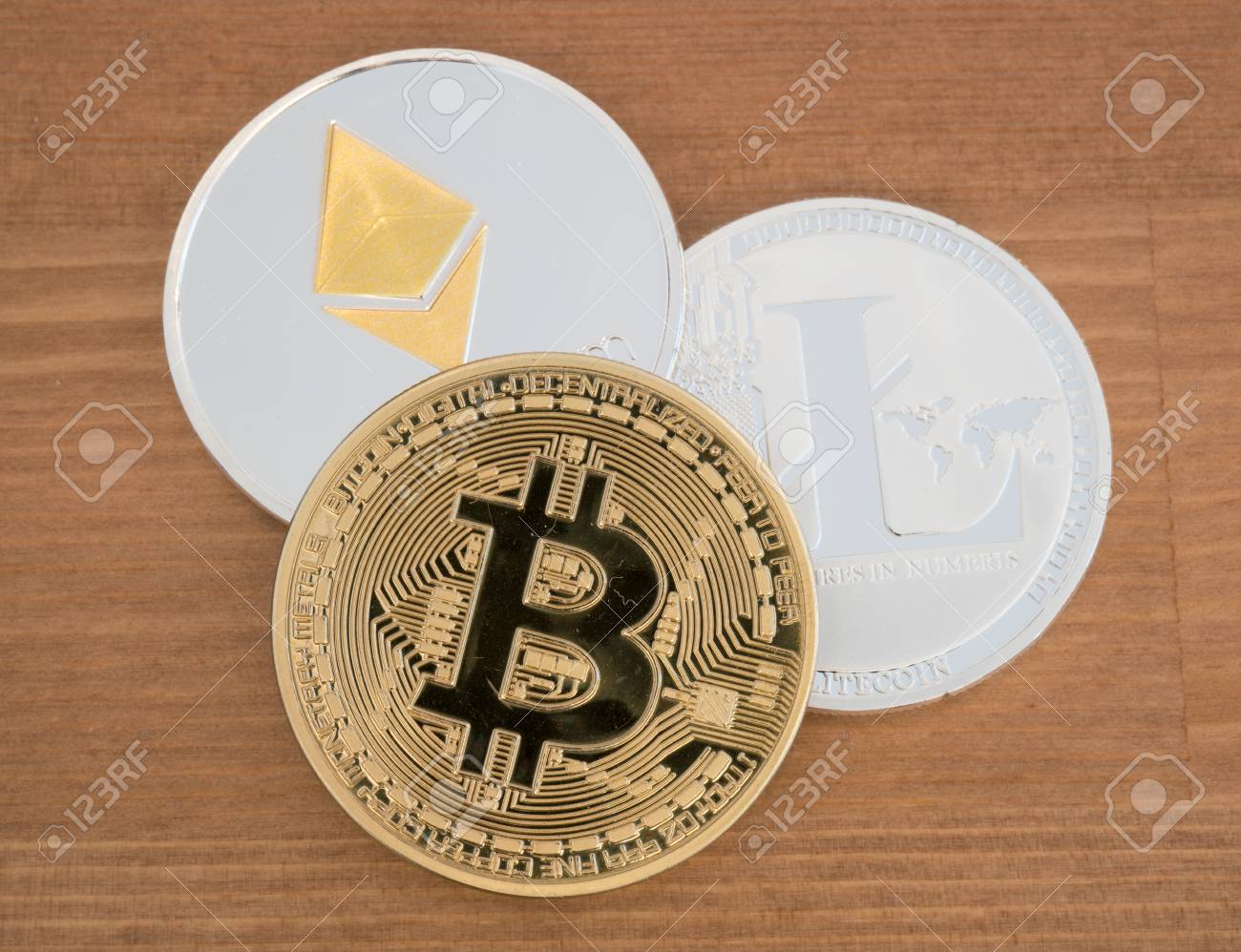 bitcoin different coins