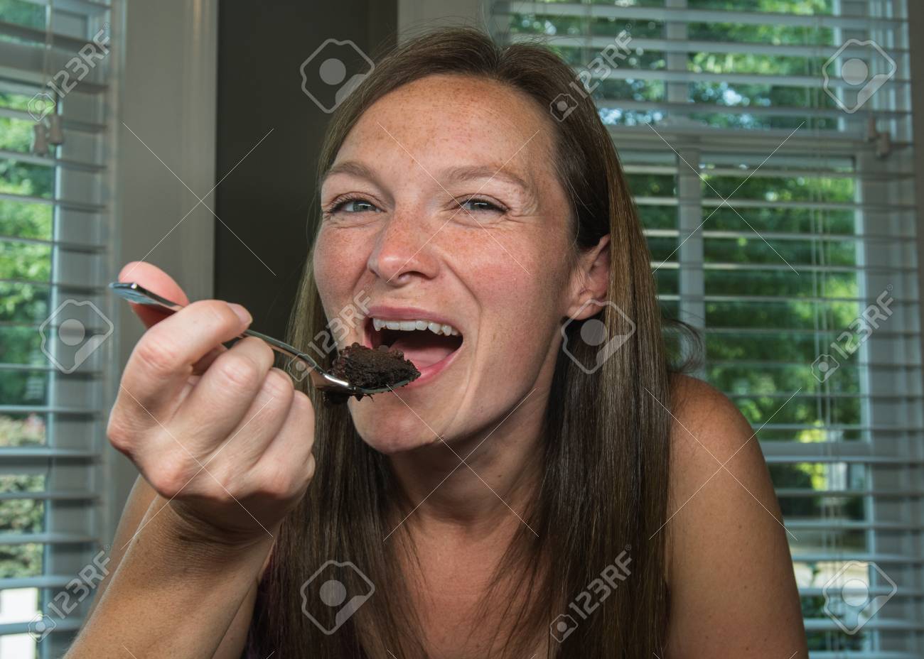 femme prenant grosse bite