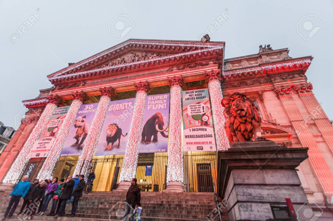 Bruselas Belgica 3 De Diciembre De 2014 Bruselas Oficialmente La Region De Bruselas Capital Es Una Region De Belgica Que Comprende 19