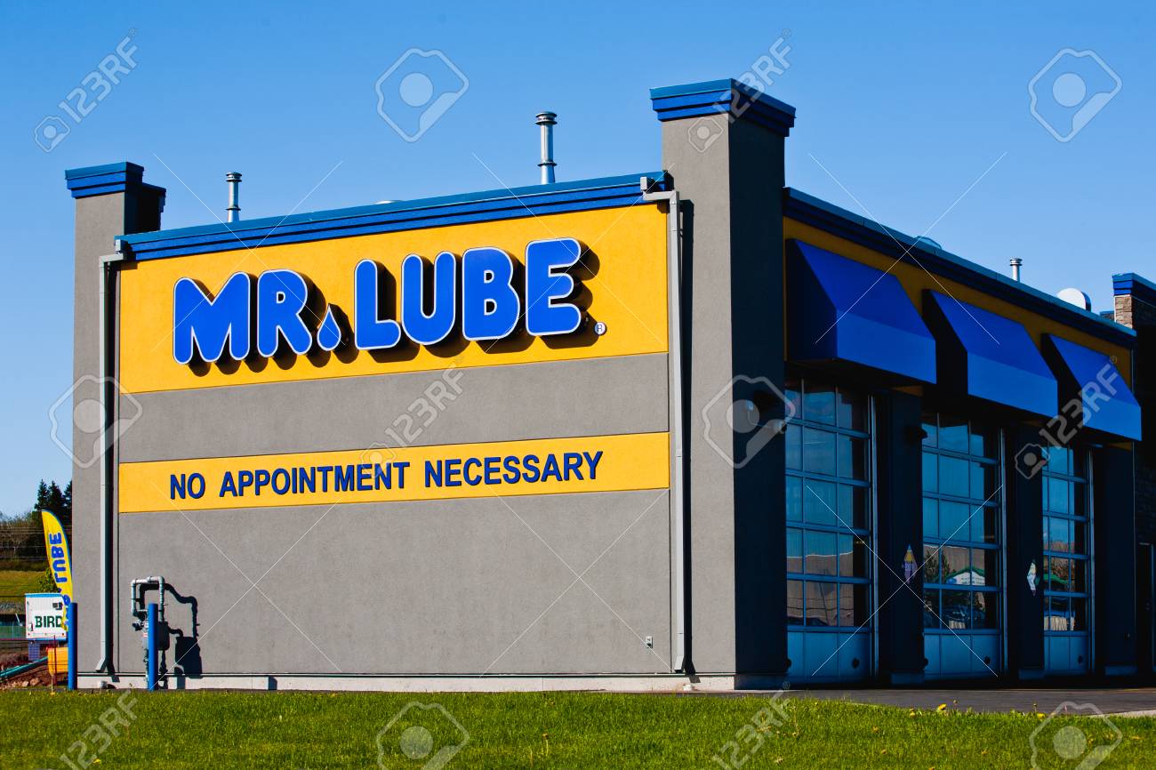 Dartmouth Canada May 29 2014 Mr Lube Service Centre Mr