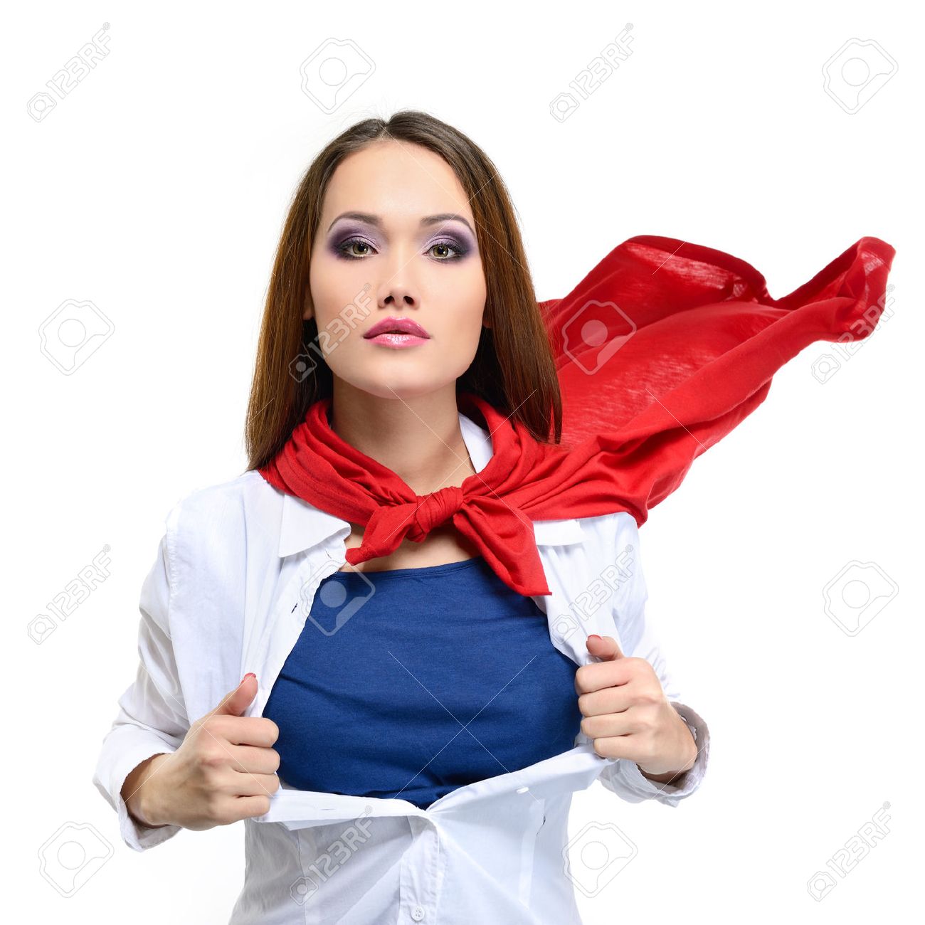 Superwoman. Mujer Bonita Joven Abriendo Su Camisa Como Un Mujer Bonita Joven Abriendo Su Camisa Como Un Superhéroe