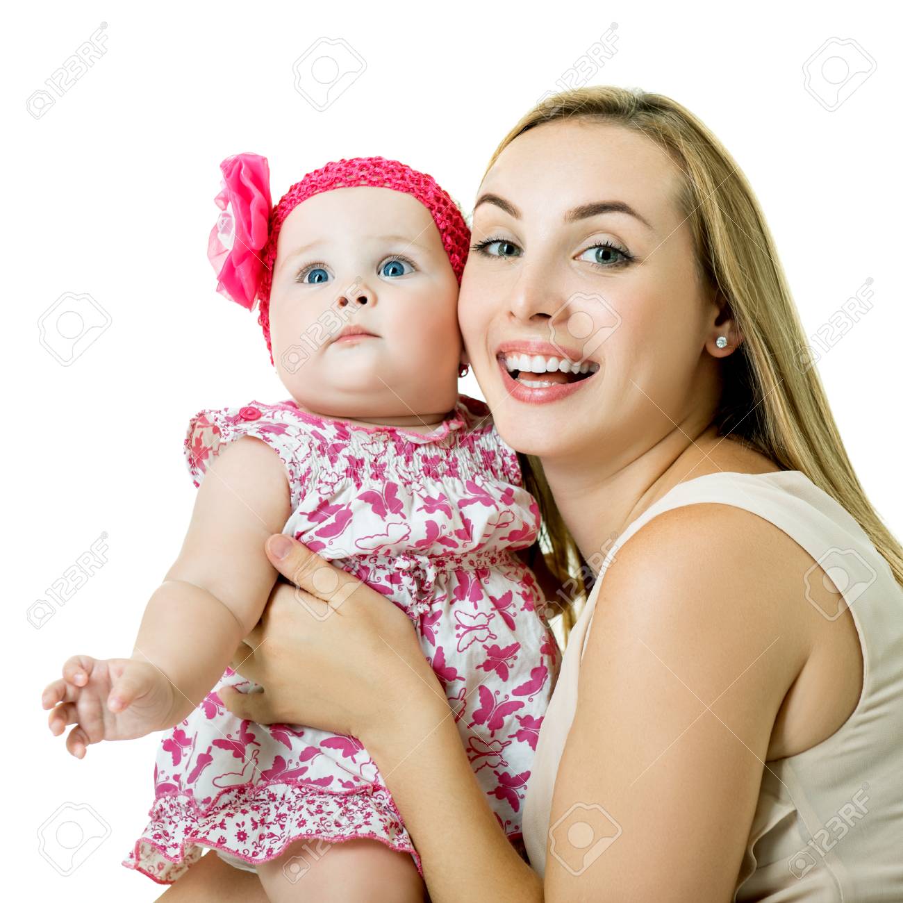 Jeune Maman Avec Sa Fille Bebe Souriant Heureux Portrait En Studio Famille Adorable Gamin Mignon Posant Avec Une Belle Maman Sur Fond Blanc Banque D Images Et Photos Libres De Droits Image Jeune Maman Avec Sa Fille Bebe Souriant Heureux Portrait En Studio Famille Adorable Gamin Mignon Posant Avec Une Belle Maman Sur Fond Blanc Banque D Images Et Photos Libres De Droits Image