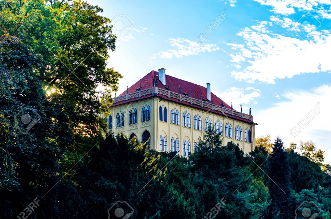 etiam-dictum-ipsum-a-felis