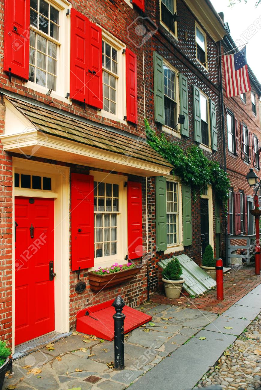 Elfreths Alley, Philadelphia, Considered The Oldest Occupied Street In USA  正版图像123RF中国- 高质量免版税图像库. Image 66328445