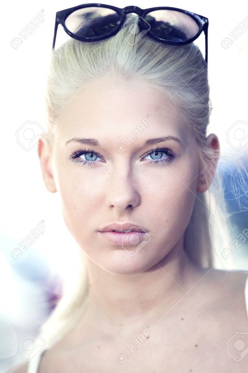 cute-blond-teens