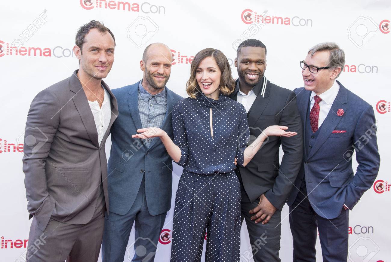 Las Vegas 4 月 23 日 L R ジュード ロウ Jason ステイサム ローズ バーン カーティス 50 セント Jackson Paul Feig は 15 Cinemacon 世紀フォックス プレゼンテーション 15 年 4 月 23 日ネバダ州ラスベガスでの出席します の写真素材 画像