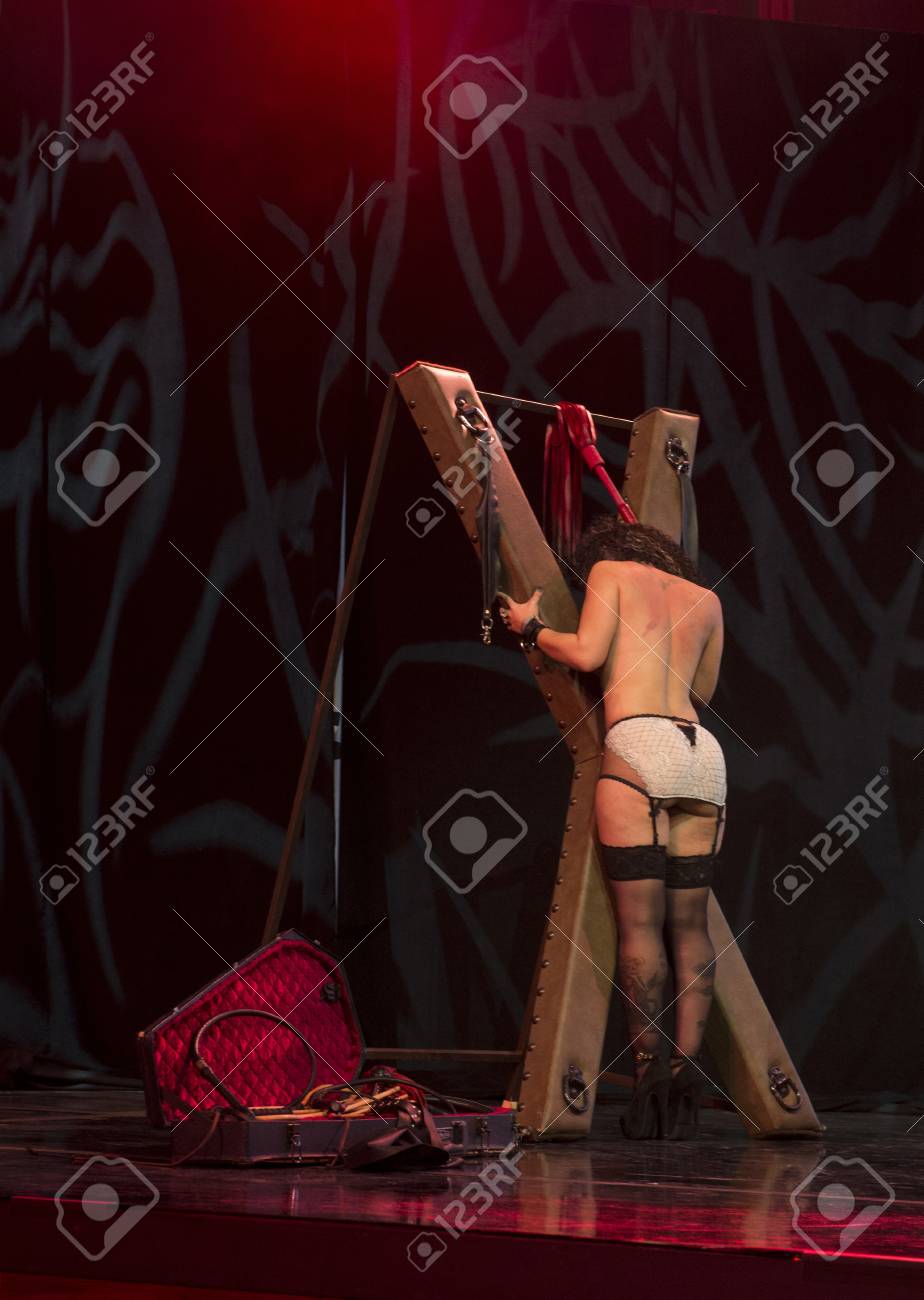 スラブ人　エロ ラスベガス - 1 月 23 日: BDSM AVN アダルトエンターテインメントエキスポをハード ロック ホテル ・ カジノで 2016 年 1 月  23 日にラスベガスでショーの写真素材・画像素材 Image 58092595