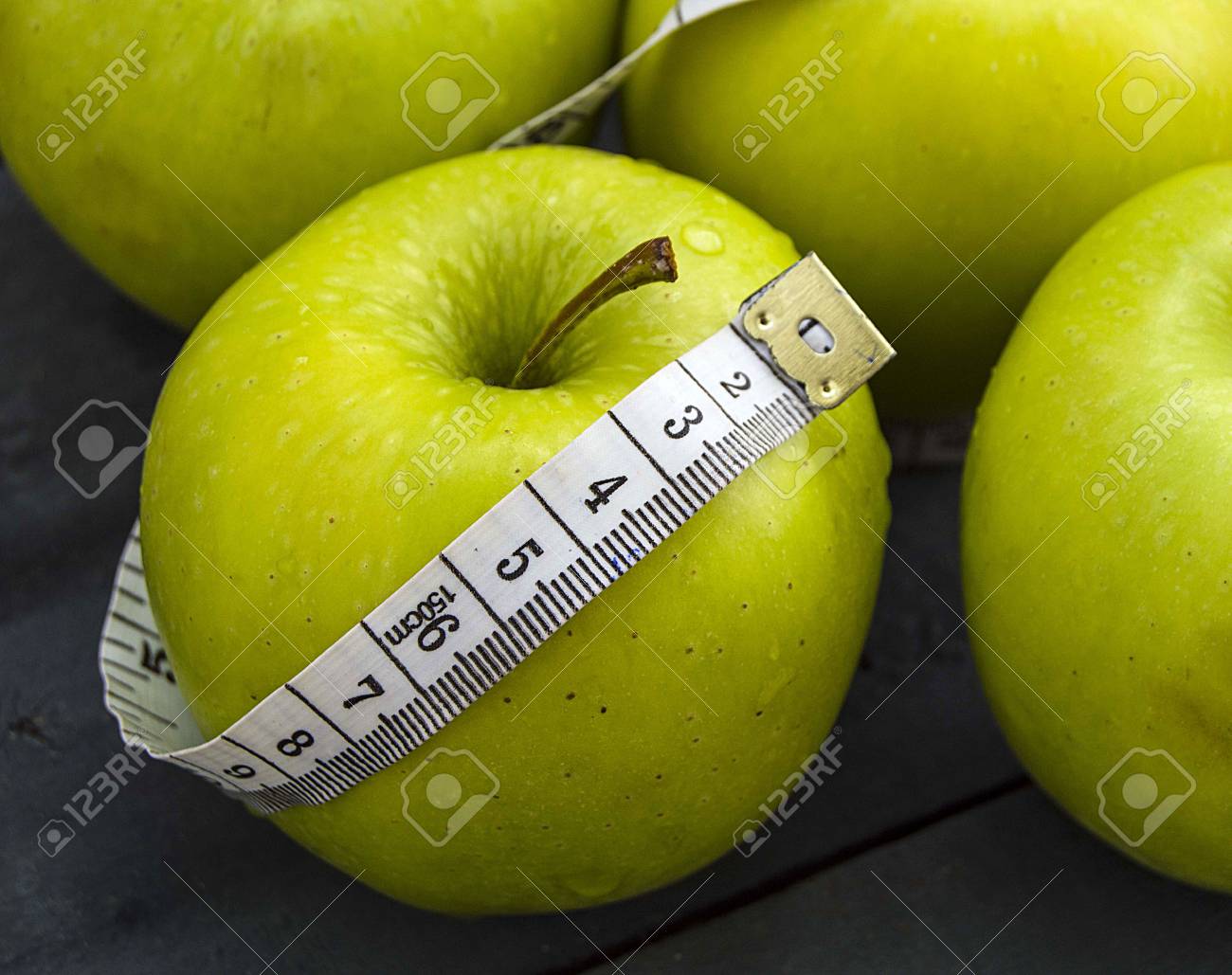 Eating apples and losing weight Eating apples and losing weight