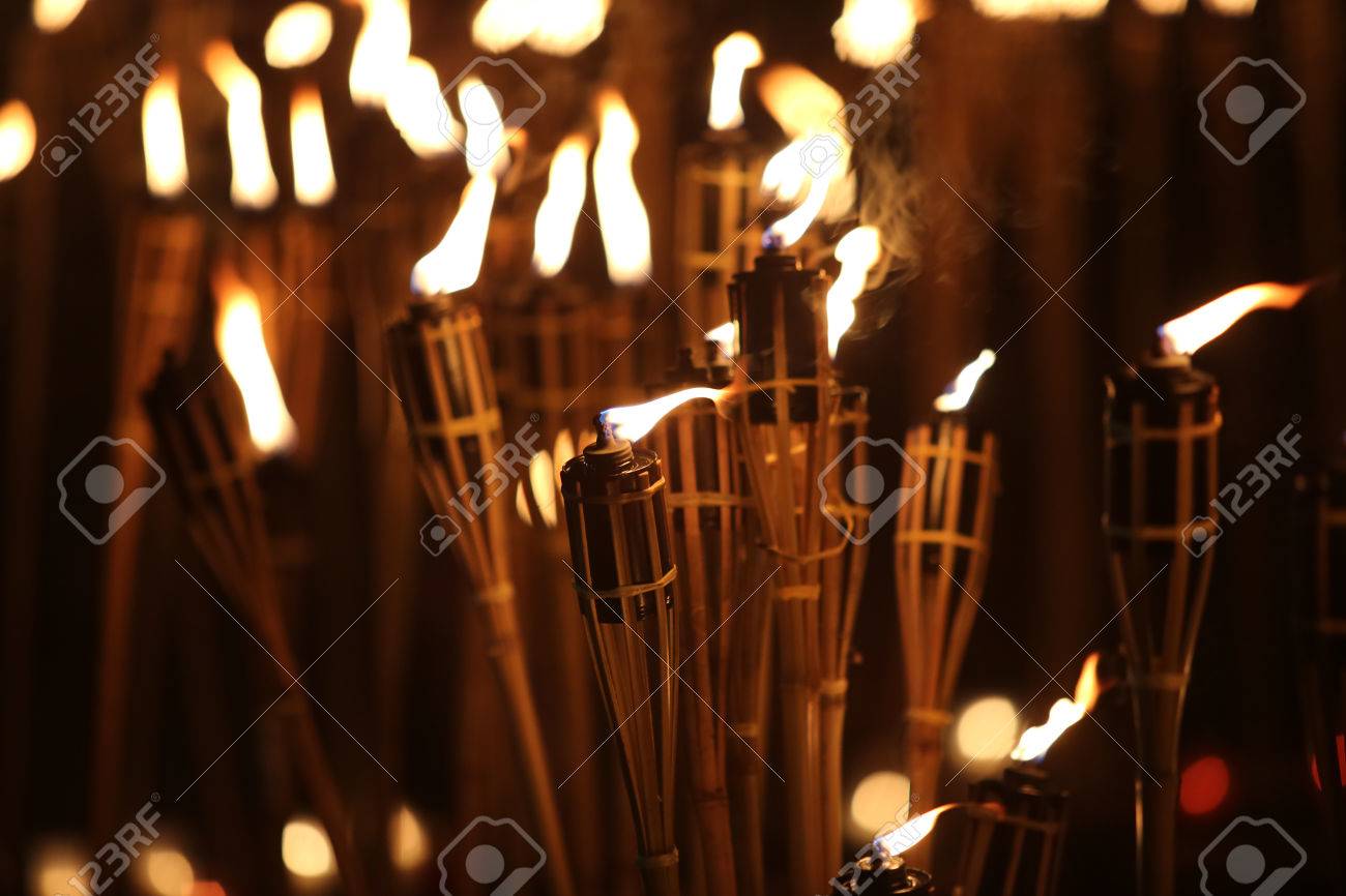 黄色の炎とハイライト夜松明 の写真素材 画像素材 Image 4050 黄色の炎とハイライト夜松明 の写真素材 画像素材 Image 4050