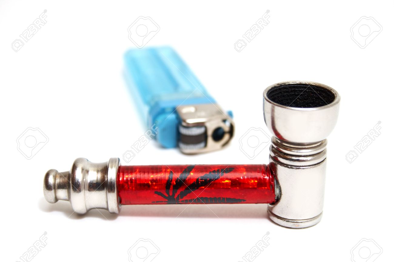 マリファナと軽量化のためのパイプ の写真素材 画像素材 Image マリファナと軽量化のためのパイプ の写真素材 画像素材 Image