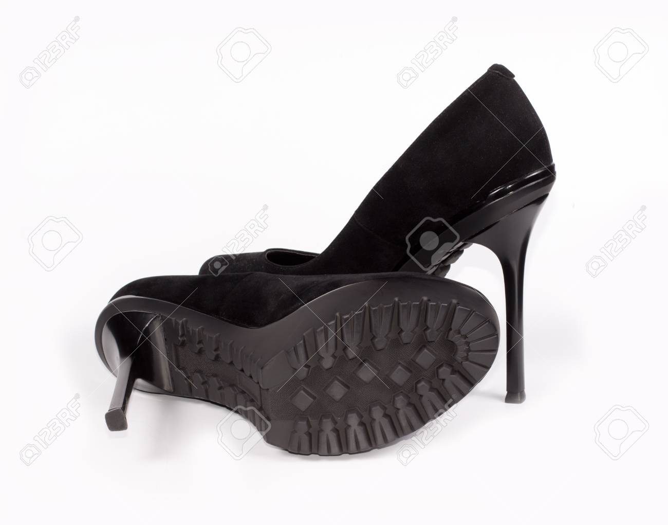 ladies black suede pumps