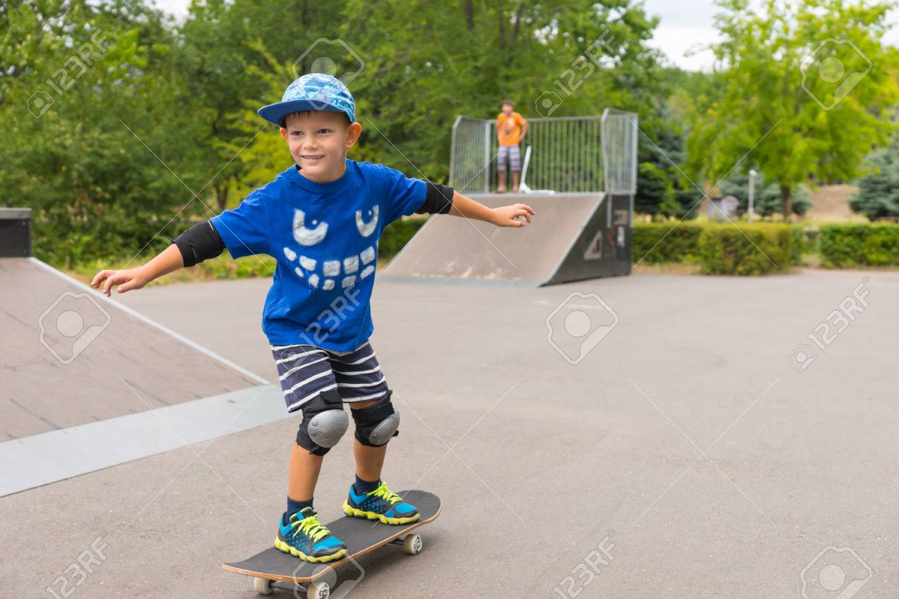 trendy skater outfit