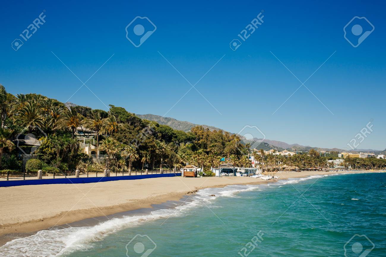 Temblar quiero libro de bolsillo Plage à Côté Du Golden Mile, Promenade Qui Relie Puerto Banús Et Marbella. Banque D'Images Et Photos Libres De Droits. Image 103637736. Temblar quiero libro de bolsillo Plage à Côté Du Golden Mile, Promenade Qui Relie Puerto Banús Et Marbella. Banque D'Images Et Photos Libres De Droits. Image 103637736.