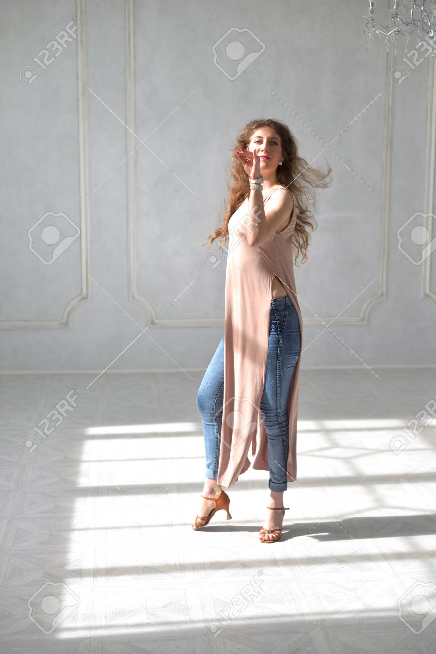 Young Solo Model Young Solo Model