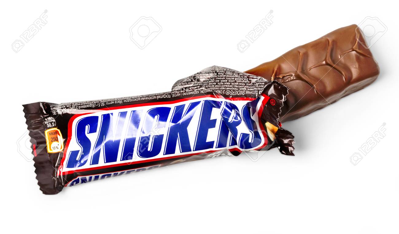 Chisinau, Moldawien - 12. November 2015: Nahaufnahme Der Ungeöffneten  Snickers Süßigkeiten Schokoriegel Hergestellt Von Mars Inc.clipping Weg  Lizenzfreie Fotos, Bilder Und Stock Fotografie. Image 55206206.