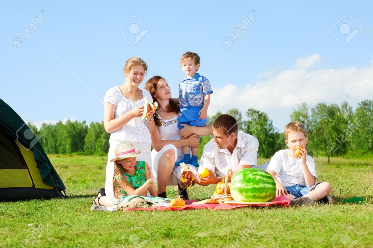 happy family have a picnic outdoor - 12763913 happy family have a picnic outdoor - 12763913