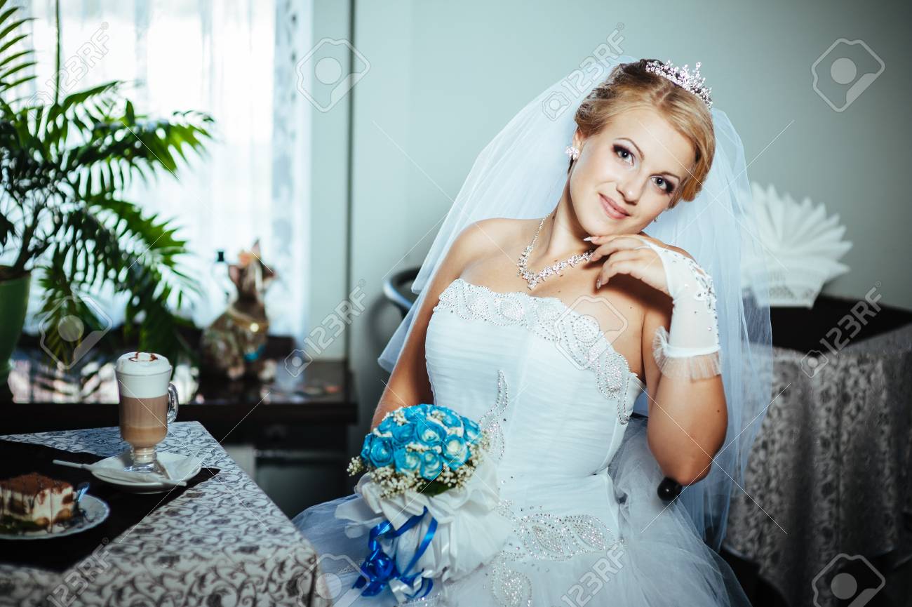 Cafe married site dating 2019 Cafe married site dating 2019