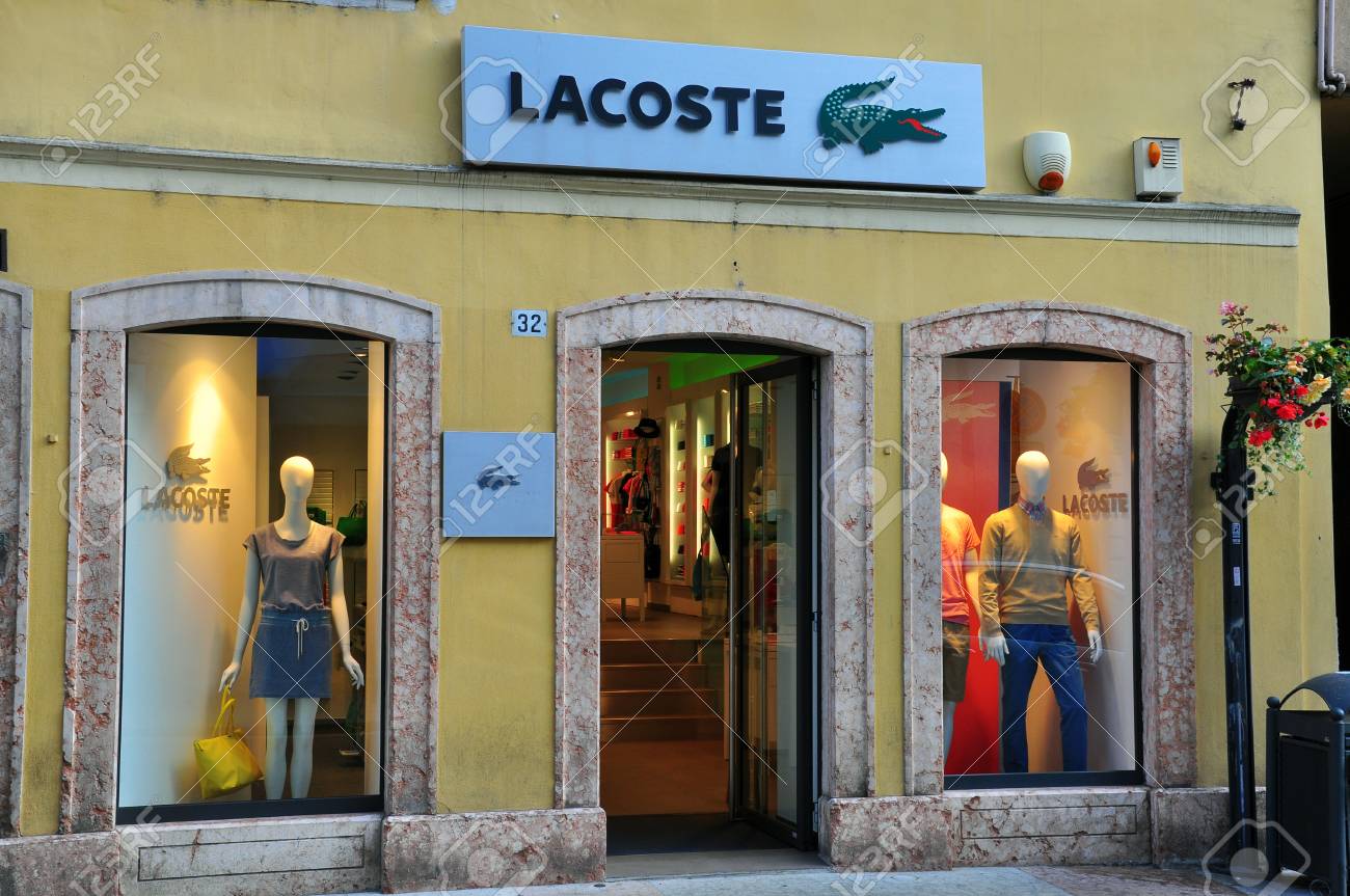negozi lacoste