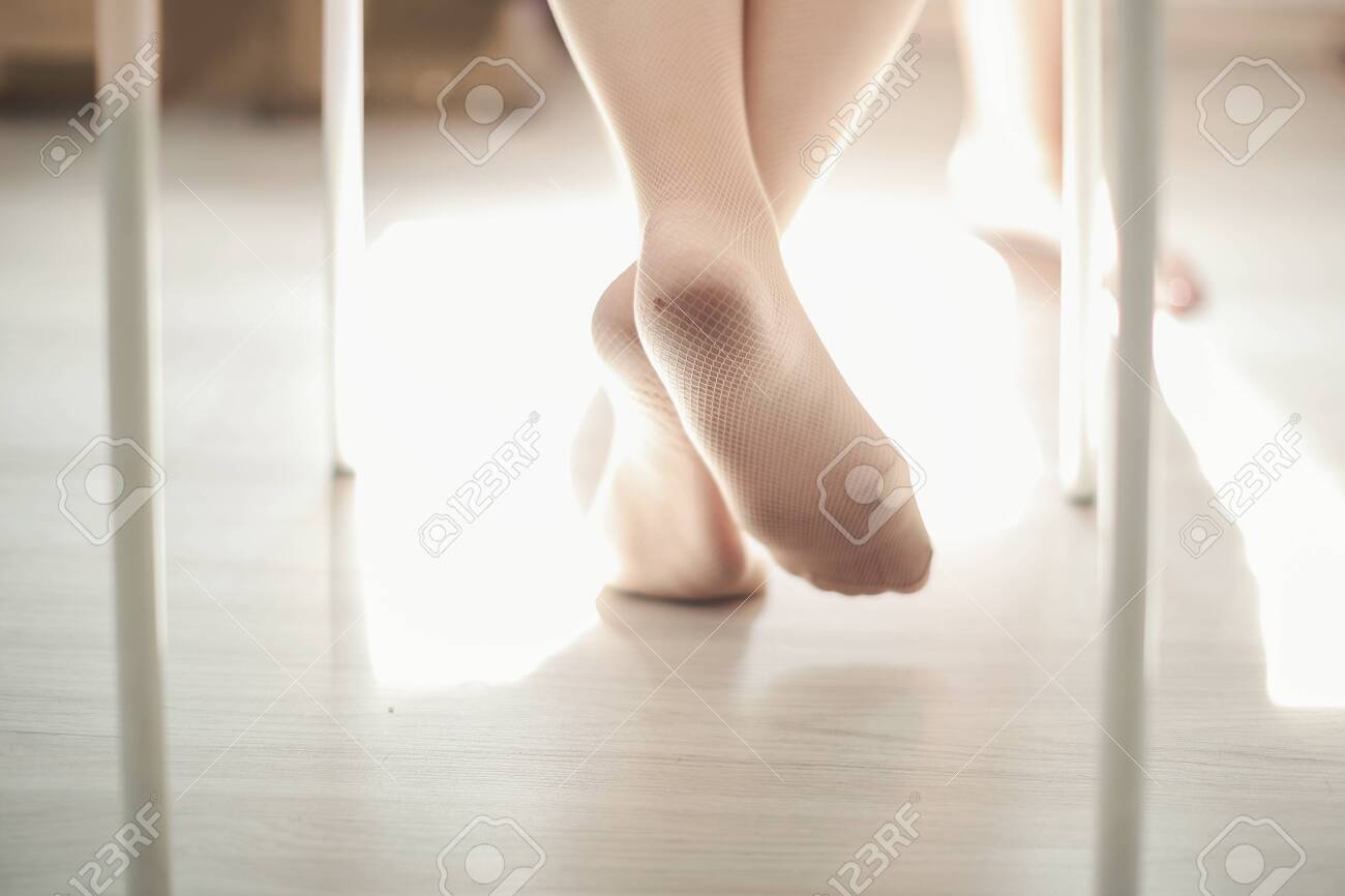 Bare Feet In Shower Bare Feet In Shower
