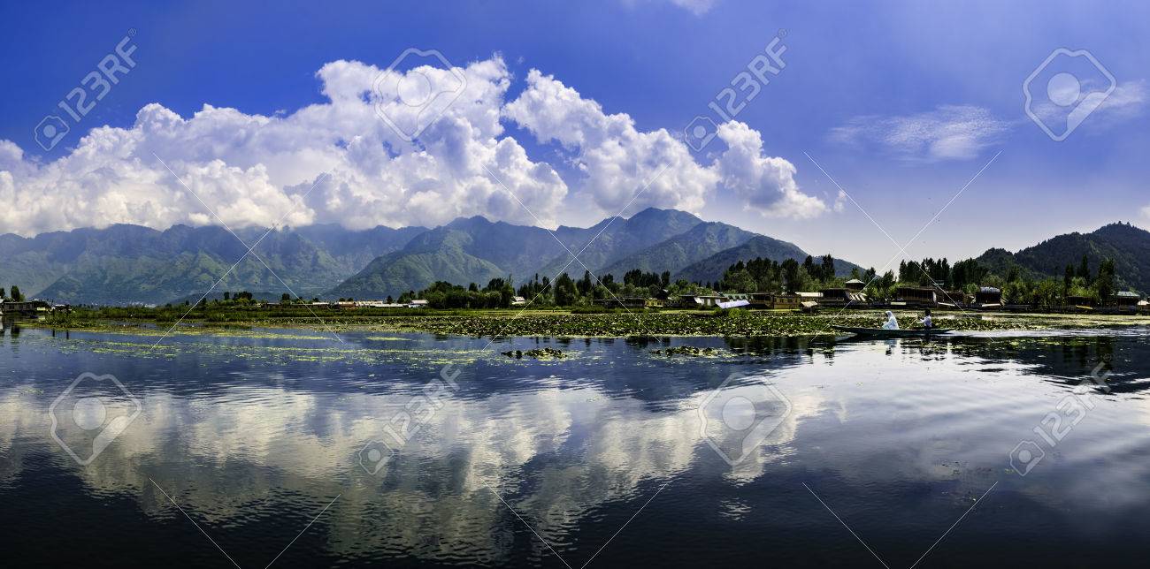 ダル湖 スリナガル インドのパノラマ風景 の写真素材 画像素材 Image