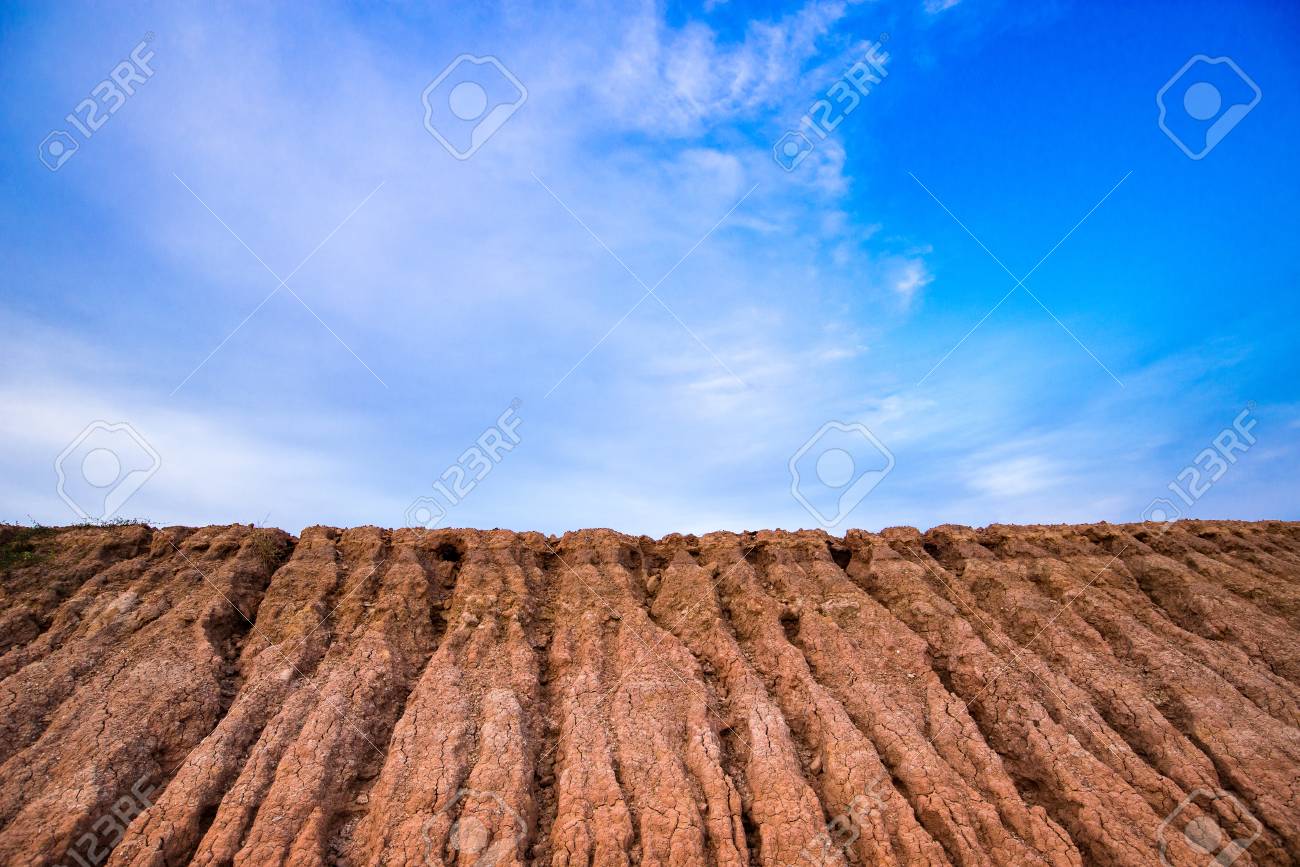 水による土壌侵食の写真素材・画像素材 Image 69681849