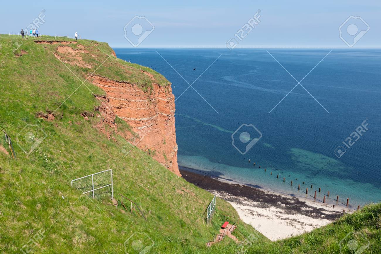 赤崖やドイツ ヘルゴラント島のビーチ の写真素材 画像素材 Image