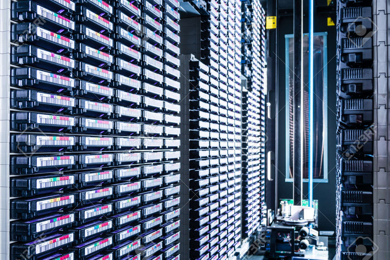 Data inside. Сервер. Which cities have airbnb. Сервер. Data inside.