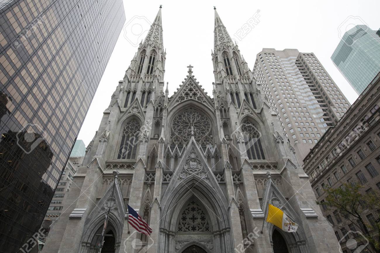 ニューヨークのセント パトリック大聖堂 の写真素材 画像素材 Image