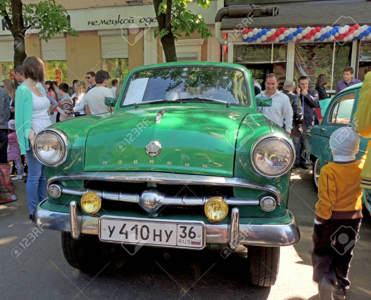 Moskvich 402 - Soviet subcompact of the fifties Moskvich 402 - Soviet subcompact of the fifties