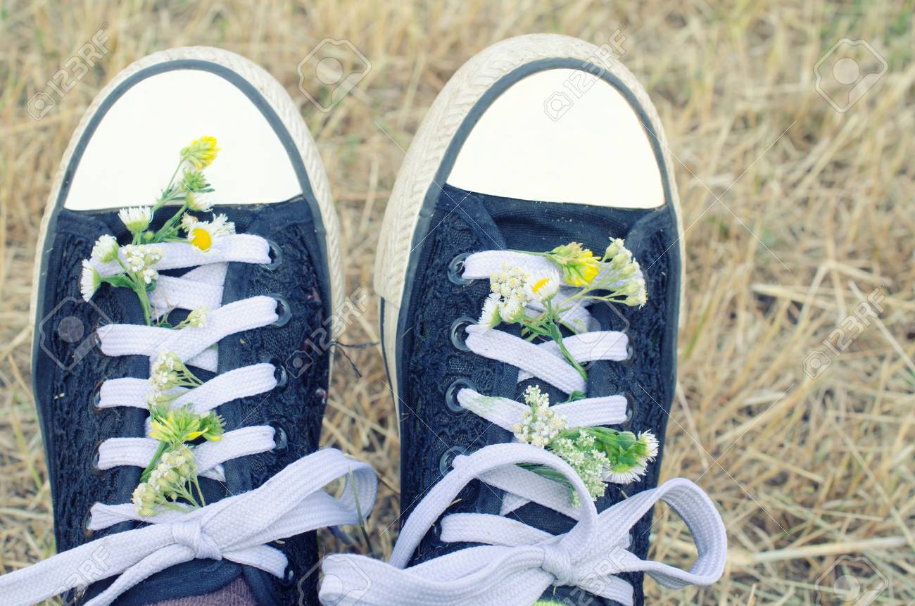 flower shoe laces