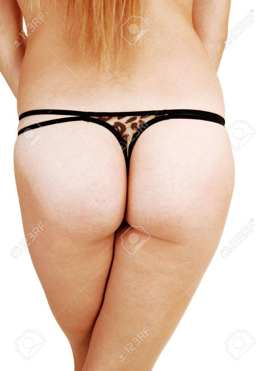 Una Joven Rubia En Tanga Marrón Pie De Theback Para El Fondo Blanco,  Mostrando Su Figura Agradable Y Trasero Fotos, retratos, imágenes y  fotografía de archivo libres de derecho. Image 17545225