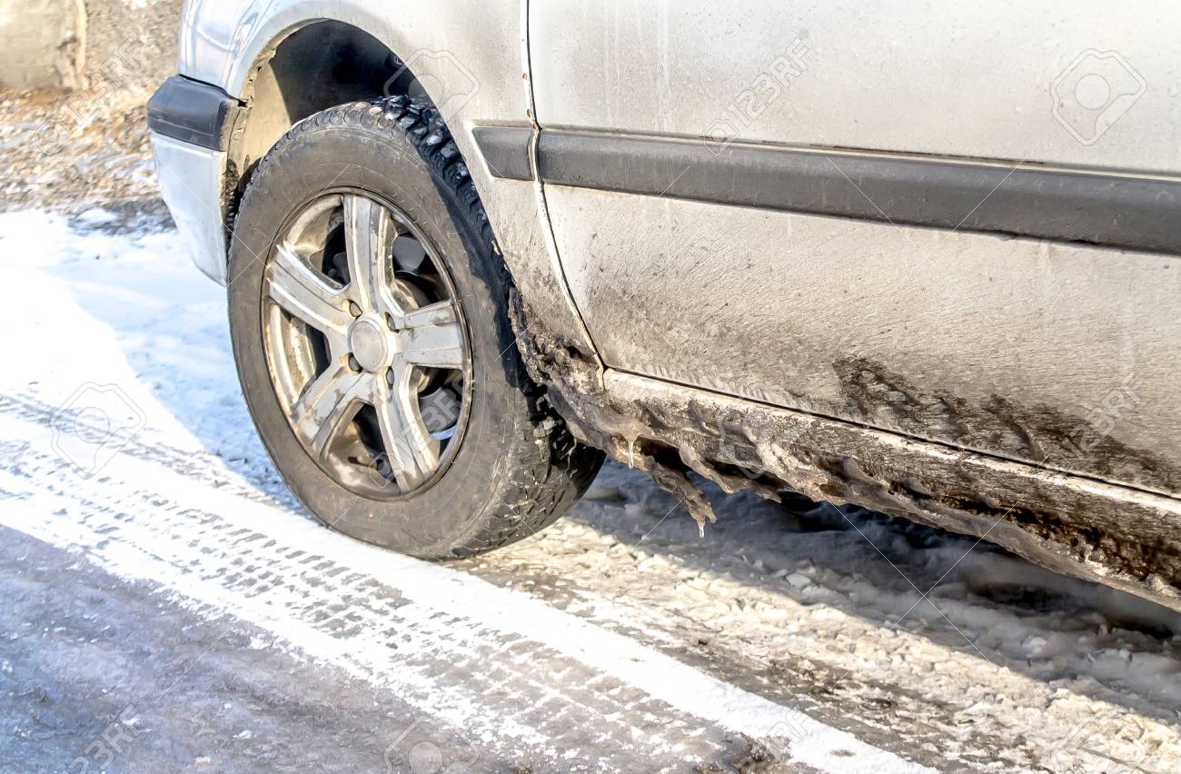 冬の汚い車 の写真素材 画像素材 Image