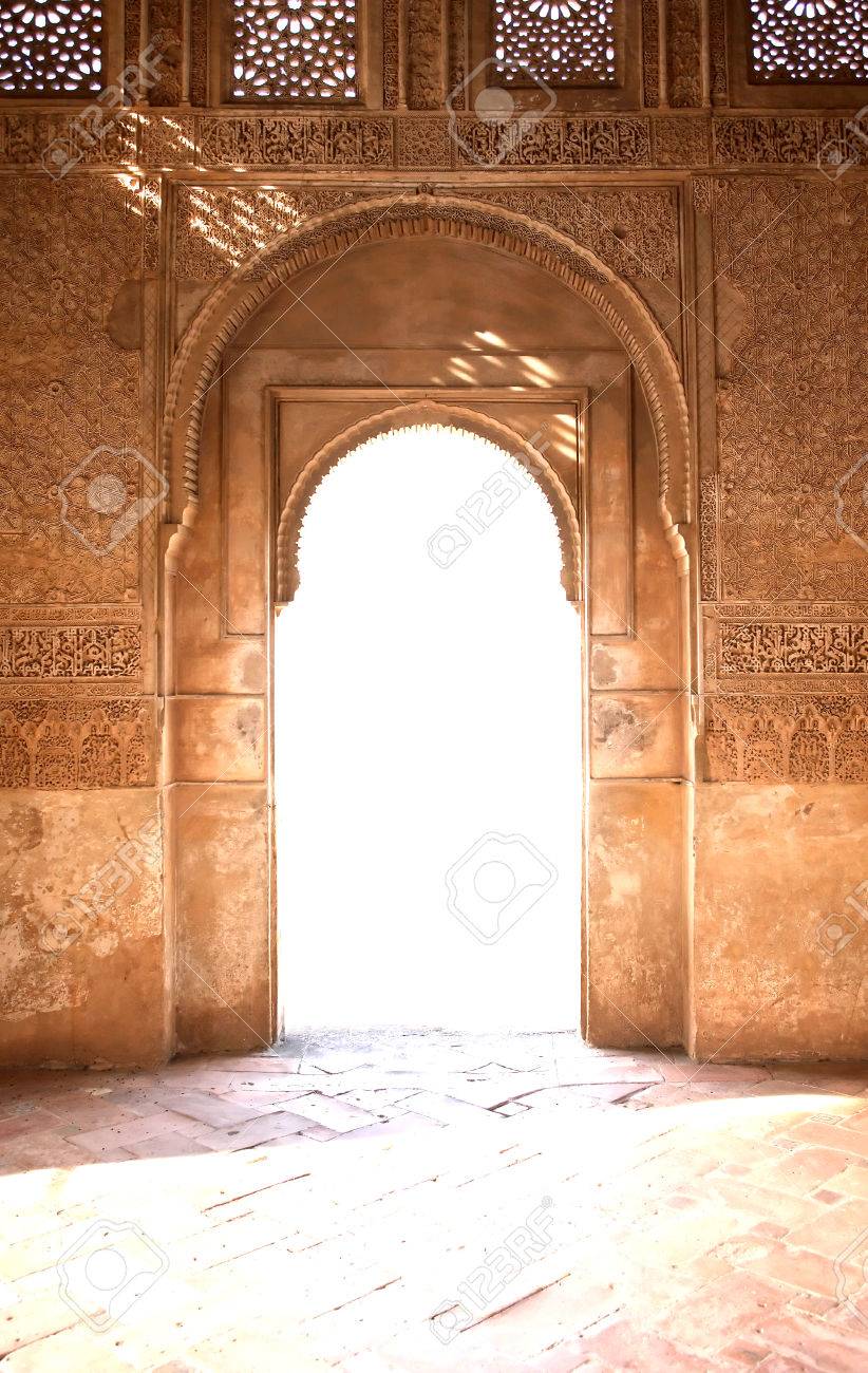 古代アラビア宮殿アルハンブラ宮殿の素敵なアーチ ドア グラナダ スペイン の写真素材 画像素材 Image 古代アラビア宮殿アルハンブラ宮殿の素敵なアーチ ドア グラナダ スペイン の写真素材 画像素材 Image