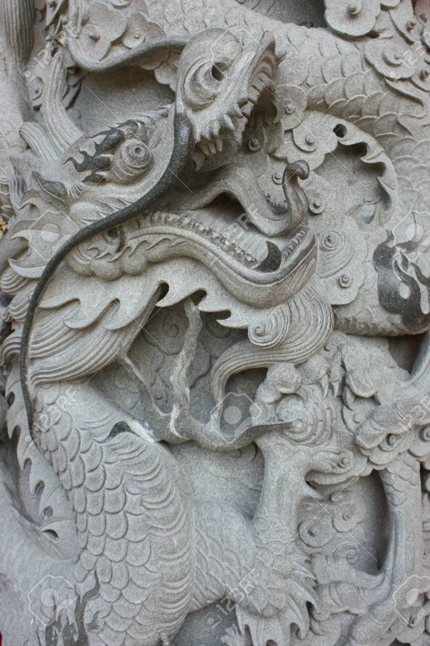 中国の寺院で龍の彫刻。の写真素材・画像素材 Image 35567124