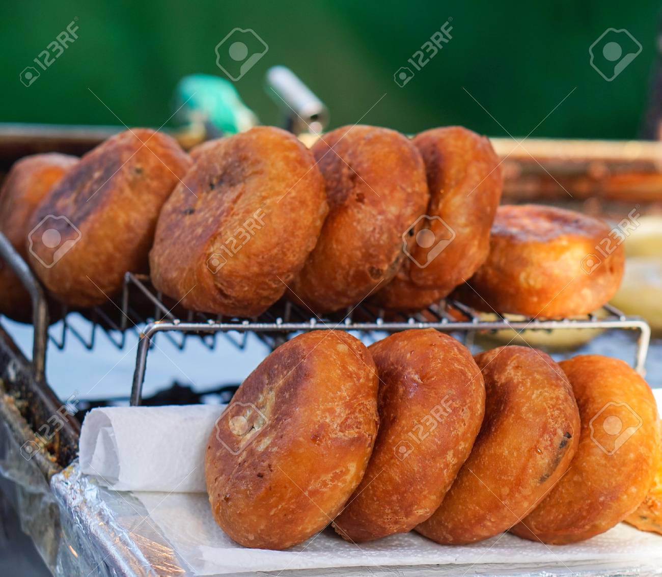 Hoddeok 韓国の甘いパンケーキ 韓国語シナモン ピーナッツのパンケーキ の写真素材 画像素材 Image