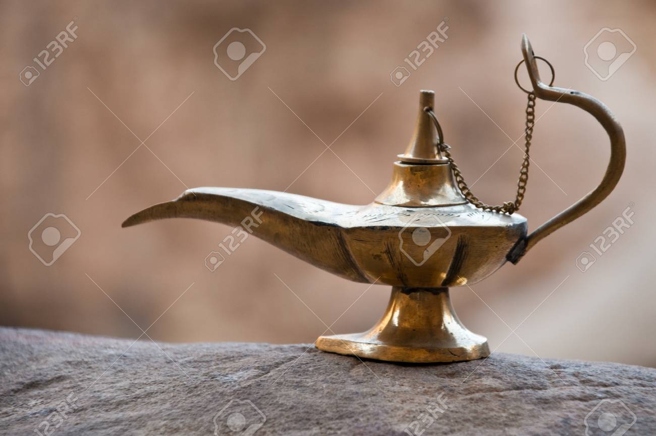 árabeestilo de Antiguo el en suelo rocoso aladinolámpara Jordania 5Lj3R4Aq
