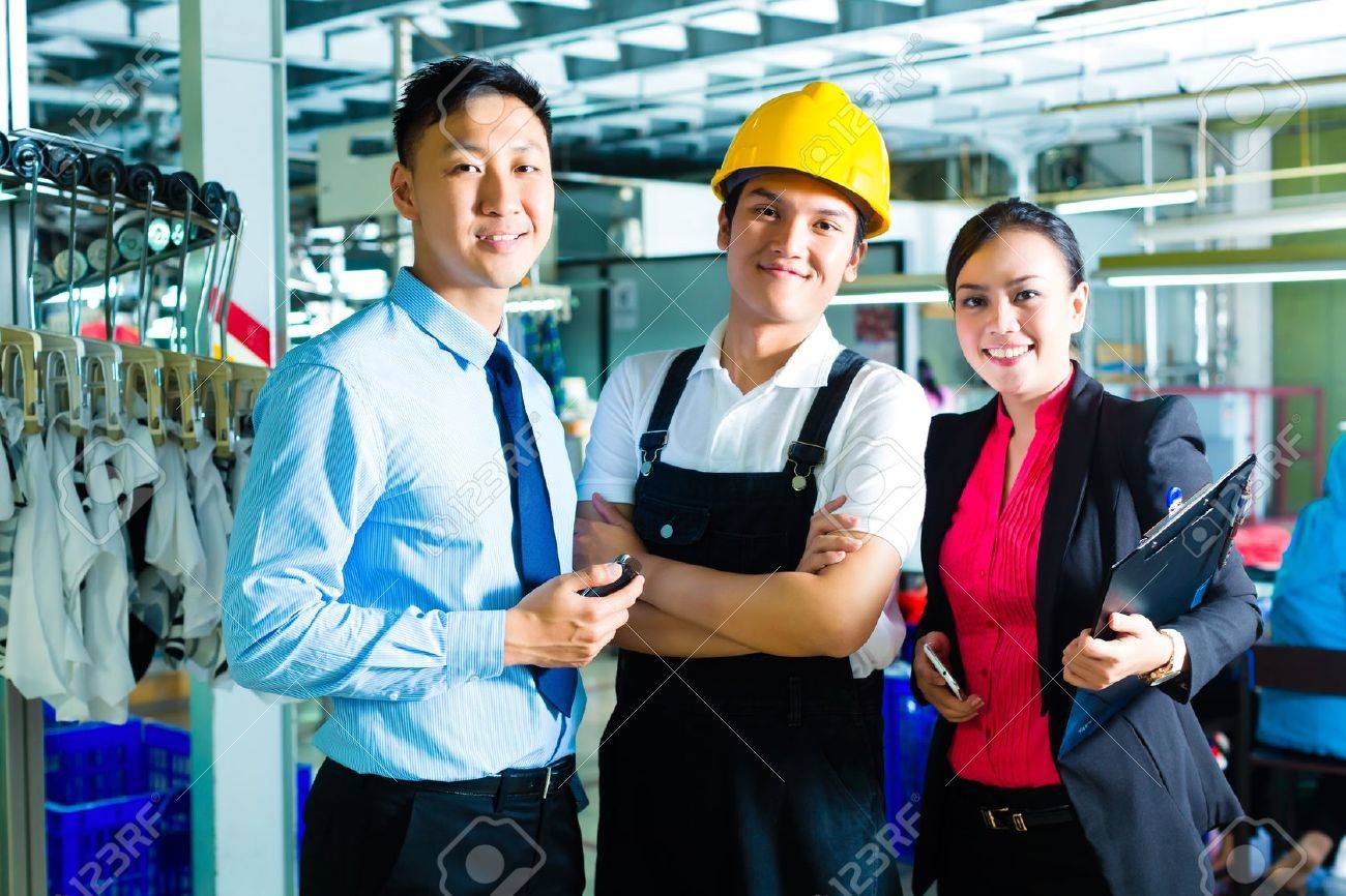 chinese shift supervisor or foreman together with the owner stock what is a shift supervisor