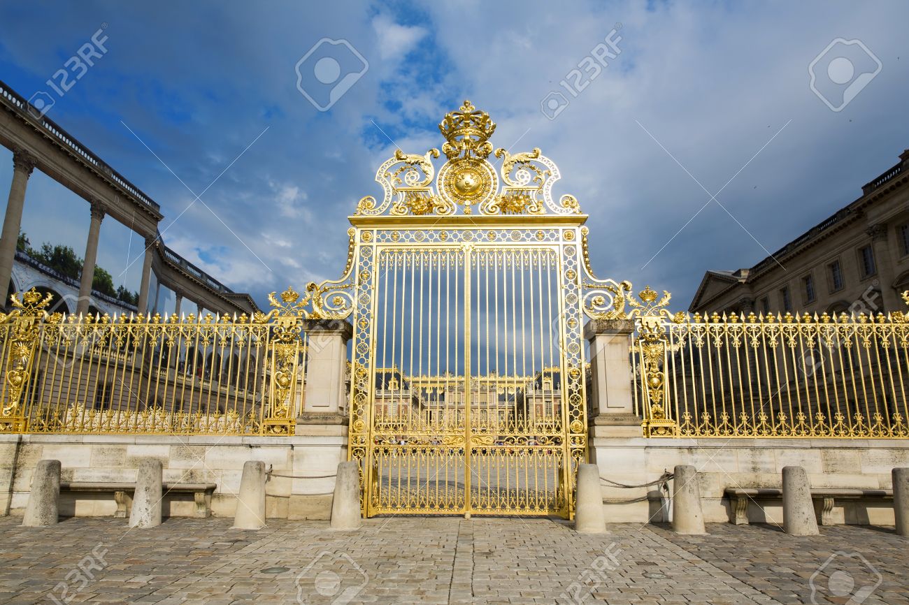 有名な宮殿ヴェルサイユ宮殿の外の景色 ベルサイユ宮殿は 王室のシャトーでした の写真素材 画像素材 Image 有名な宮殿ヴェルサイユ宮殿の外の景色 ベルサイユ宮殿は 王室のシャトーでした の写真素材 画像素材 Image