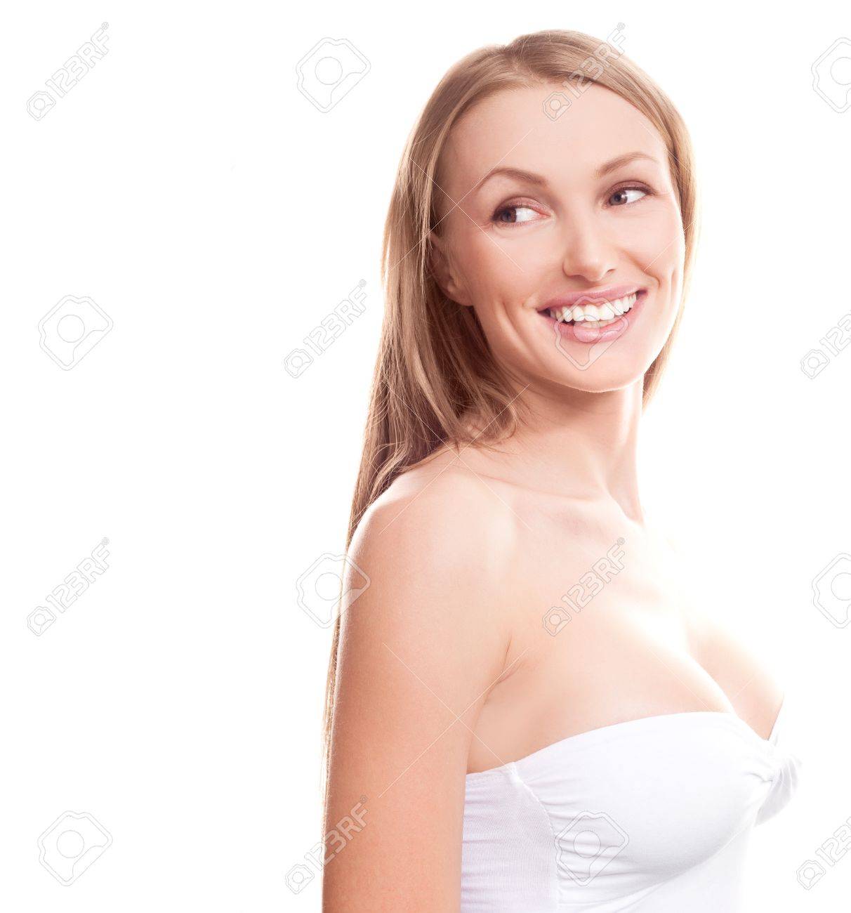 Belle jeune et beaux seins Belle jeune et beaux seins