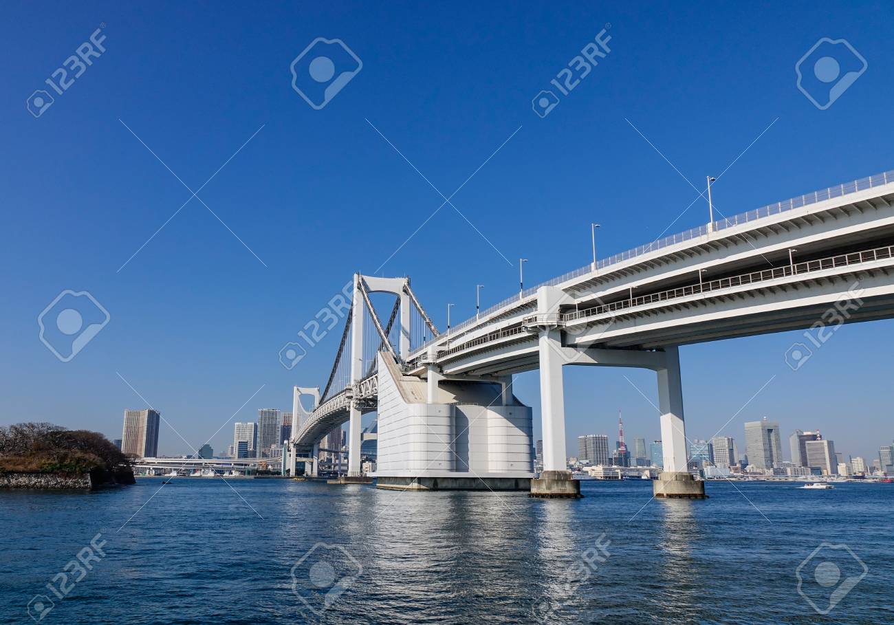 Tokyo Japan Jan 4 2016 View Of The Rainbow Bridge In Odaiba