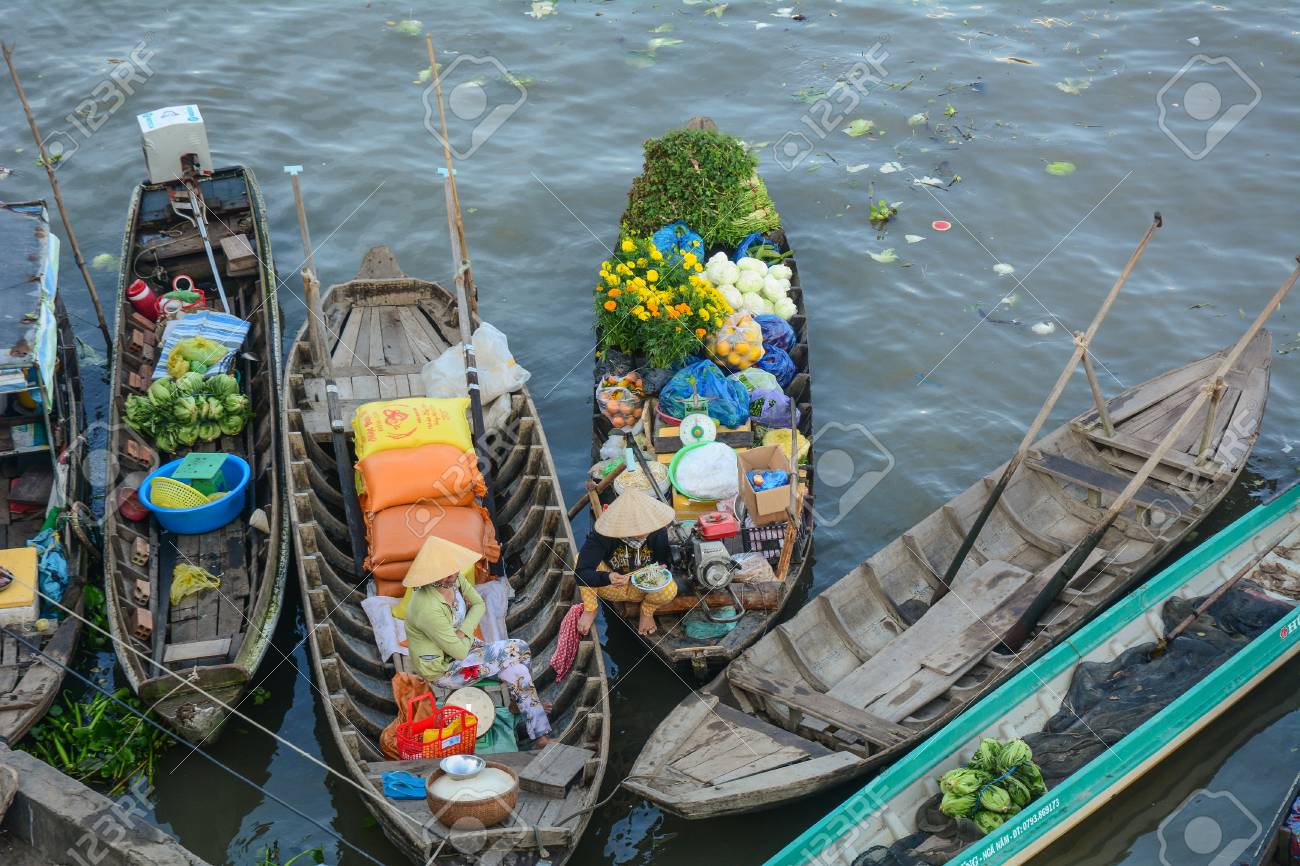 ソックトラン ベトナム 16年2月2日 ベトナム ソックチャンのメコン川の木造船 メコン川は世界で12番目に長い川で アジアで7番目に長い川です の写真素材 画像素材 Image