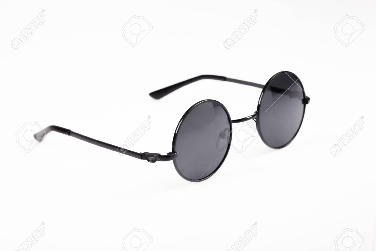 white round vintage sunglasses