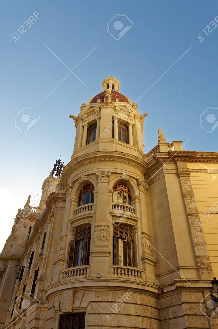 häuser für architektonische fotografie gestalten architektonische details der fassaden häuser aus stein von schönen stadt valencia spanien der aus von häuser für architektonische fotografie gestalten architektonische details der fassaden häuser aus stein von schönen stadt valencia spanien der aus von