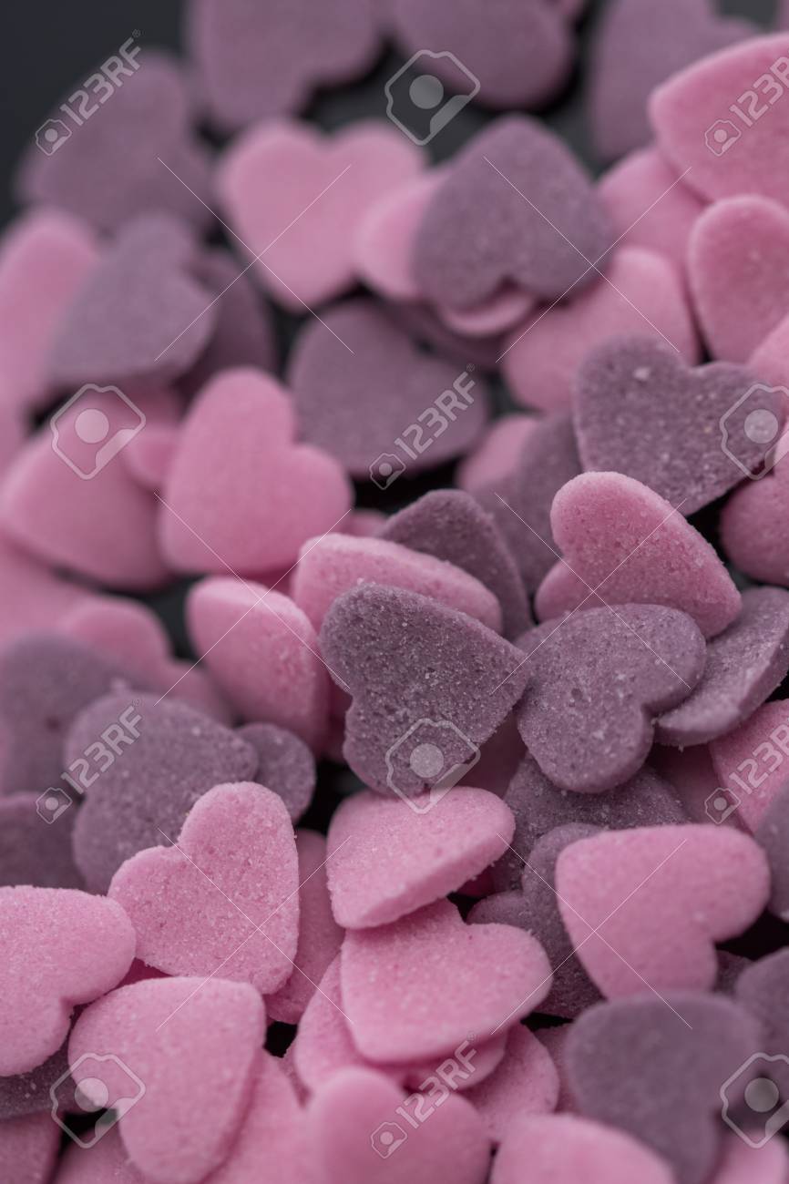 パープルキャンディハーツ カラフルなお菓子 ふりかけ の写真素材 画像素材 Image