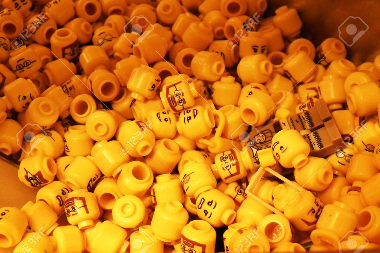 yellow lego bricks