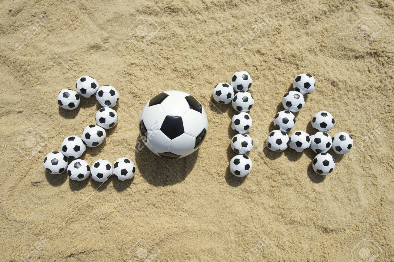 ブラジル 14 年ワールド カップ サッカー サッカー ボールのリオのビーチでのメッセージ の写真素材 画像素材 Image ブラジル 14 年ワールド カップ サッカー サッカー ボールのリオのビーチでのメッセージ の写真素材 画像素材 Image