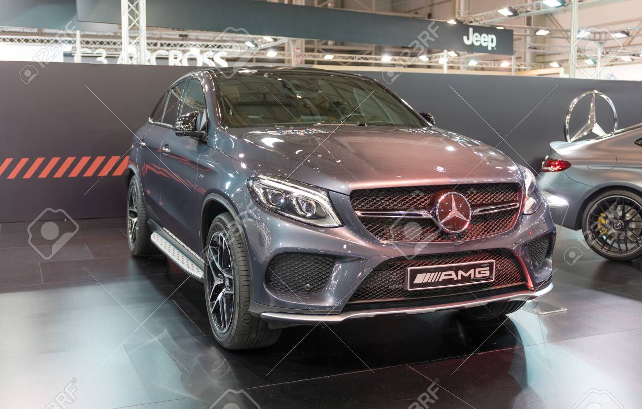 Mercedes Benz Amg Coupe Gle 43 Auf Der Aftokinisi Fisikon 17 Lizenzfreie Fotos Bilder Und Stock Fotografie Image