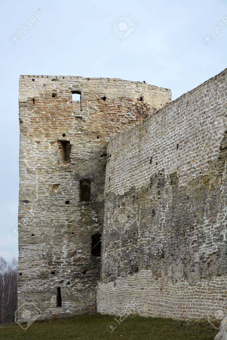 Izborsk fortress, Pskov region: photo and description, history of sights, how to get 66 Izborsk fortress, Pskov region: photo and description, history of sights, how to get 46