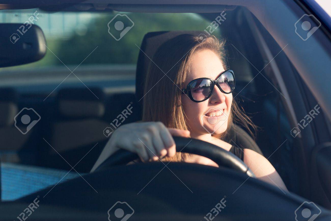 五月 性差別 誓約 車 サングラス 女性 ペリスコープ 宗教的な 洗剤 五月 性差別 誓約 車 サングラス 女性 ペリスコープ 宗教的な 洗剤