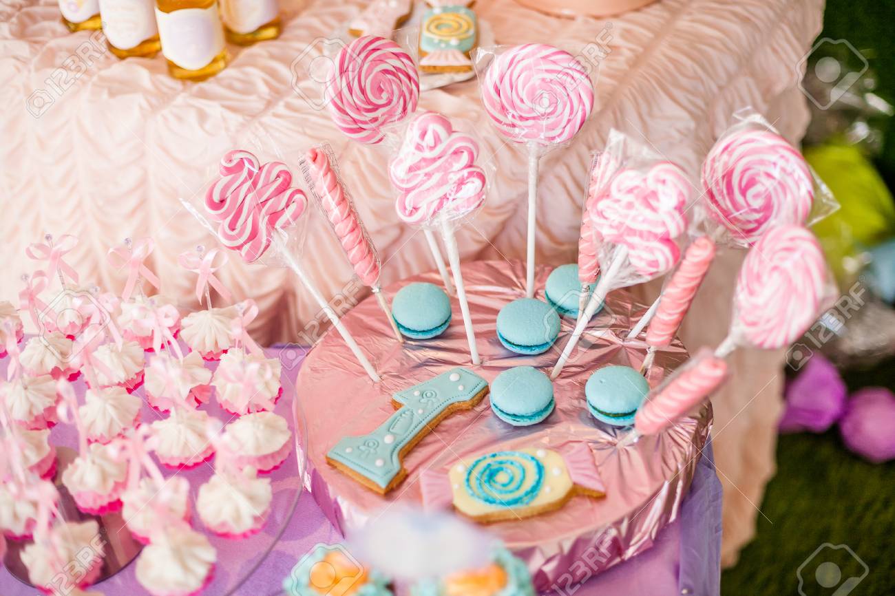 sweet table baby girl